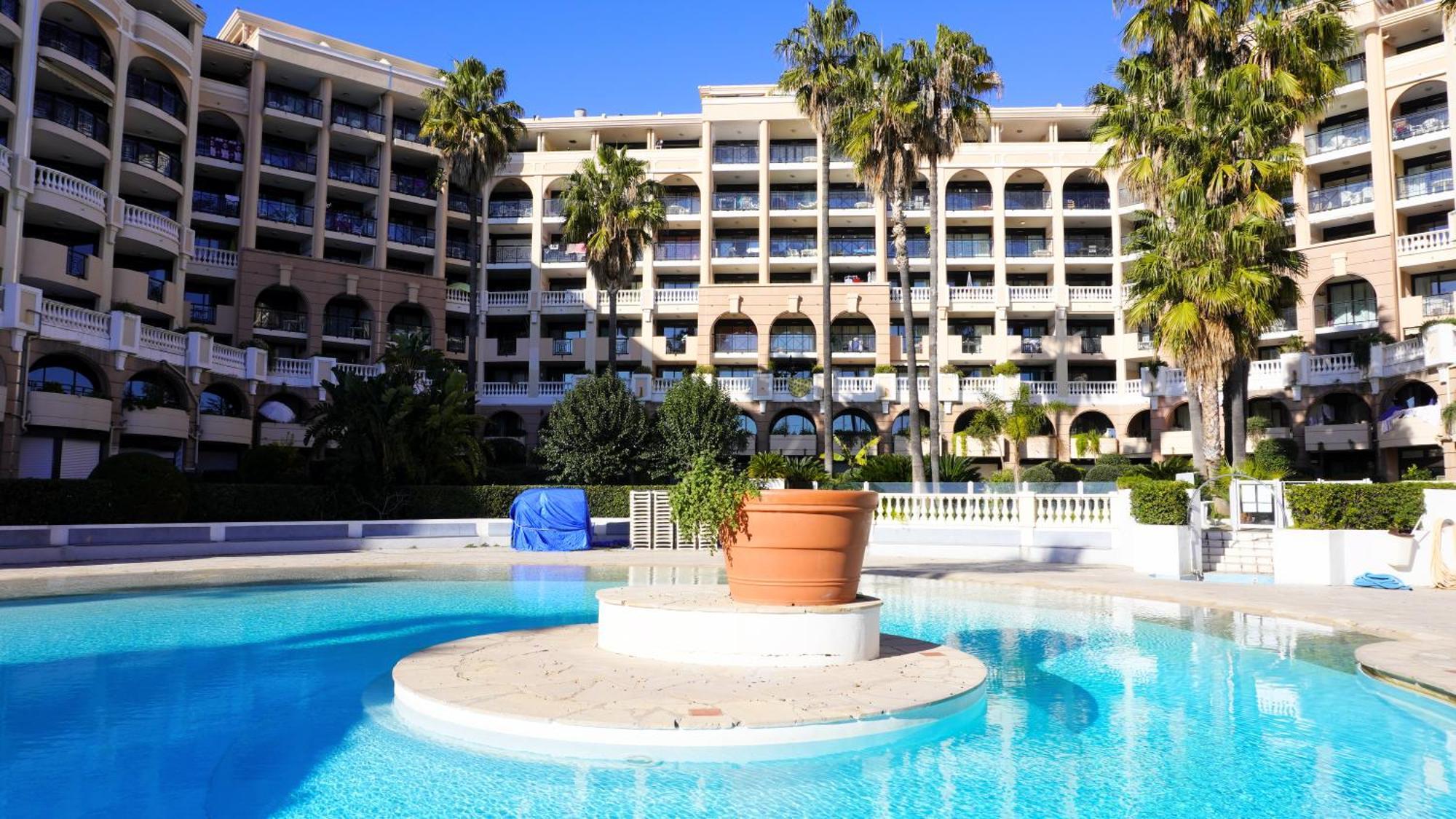 Appartement 556, Vue Mer Et Piscine By Palmazur Vacances Cannes Eksteriør billede