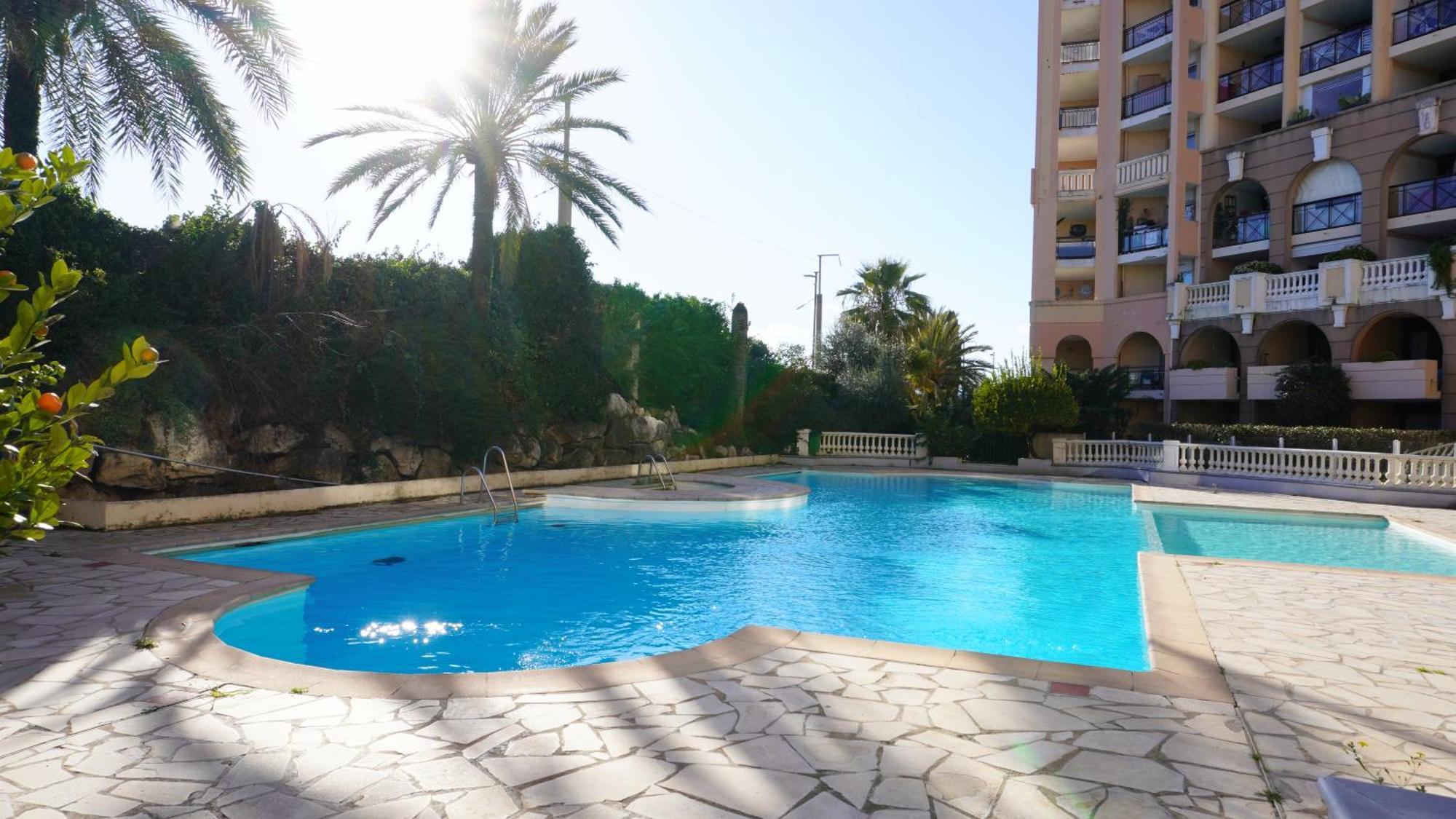 Appartement 556, Vue Mer Et Piscine By Palmazur Vacances Cannes Eksteriør billede