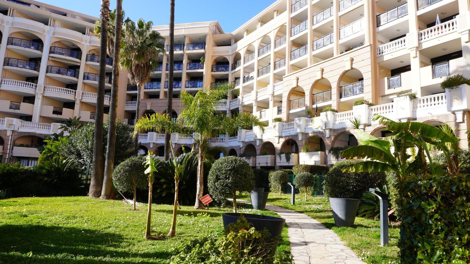 Appartement 556, Vue Mer Et Piscine By Palmazur Vacances Cannes Eksteriør billede
